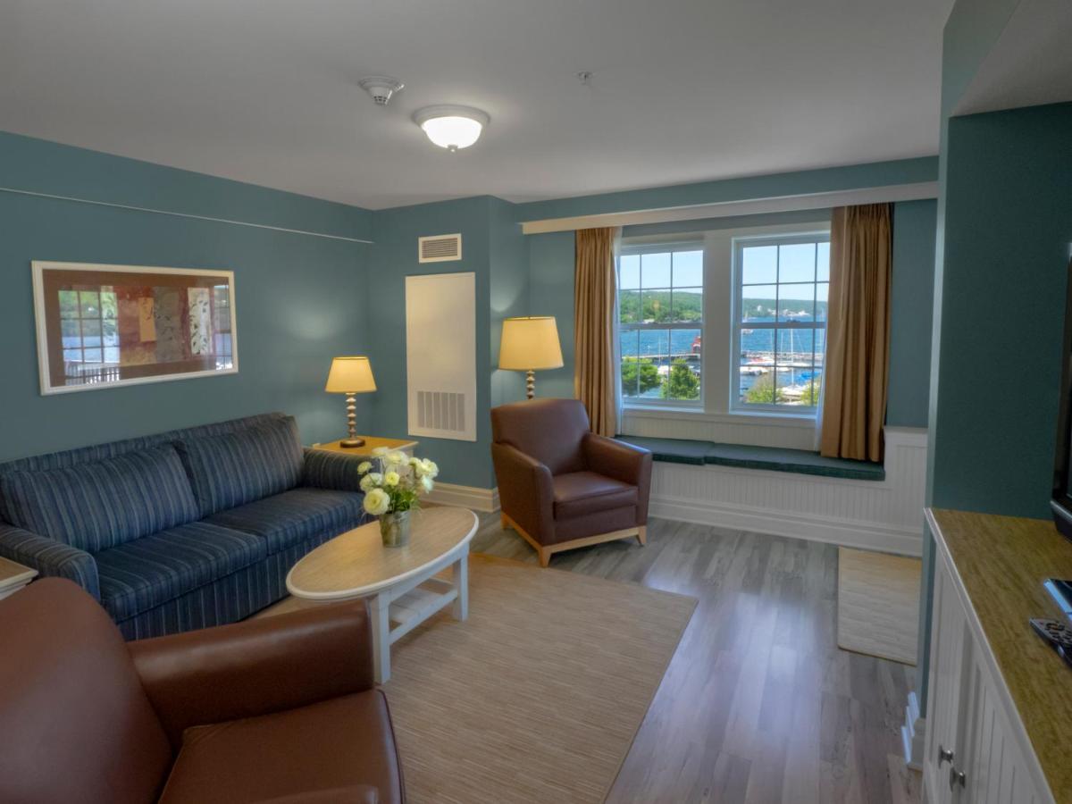Watkins Glen Harbor Hotel Exterior foto