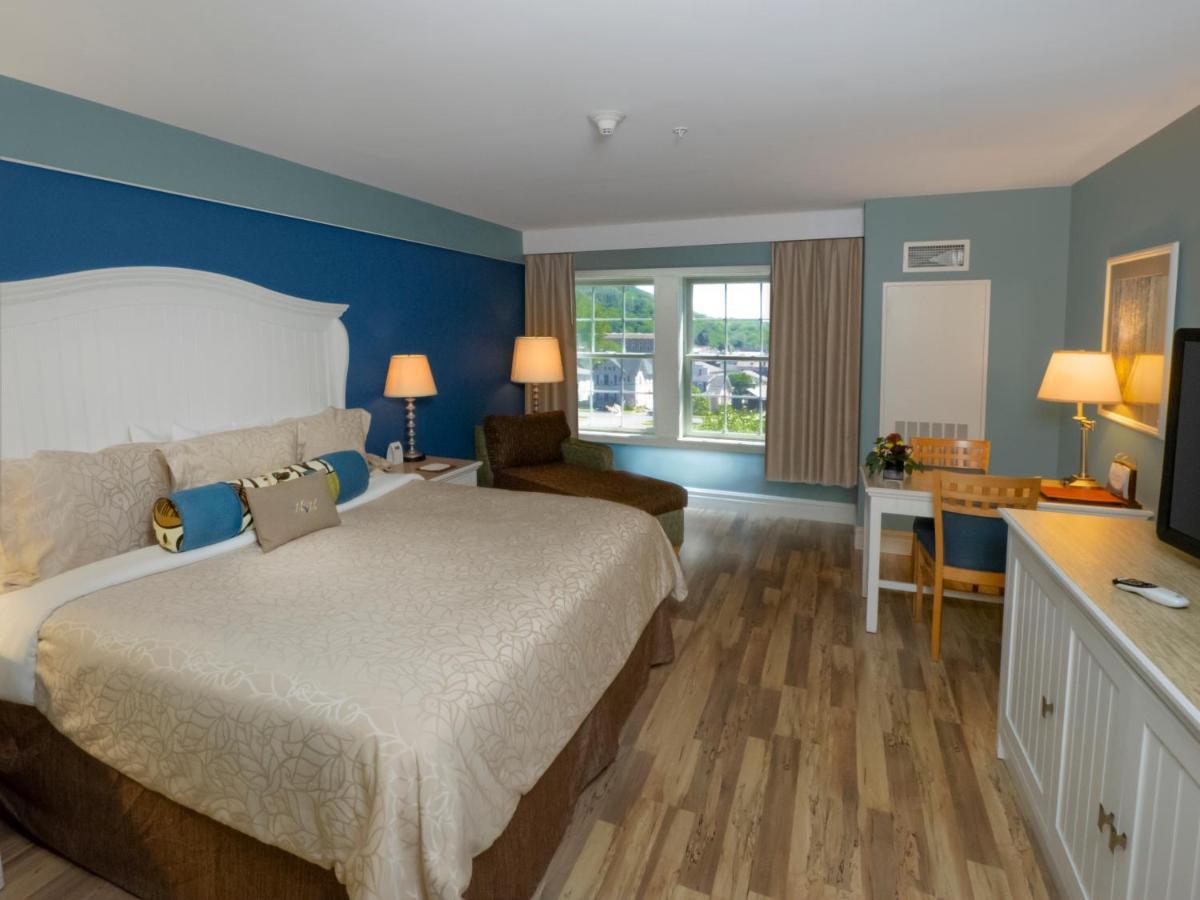 Watkins Glen Harbor Hotel Exterior foto